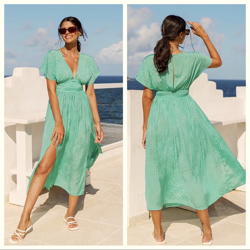Flowing Green Maxi Summer Sundress - Picture 1 of 1